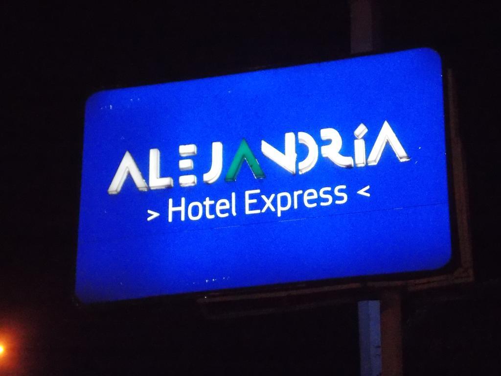 Hotel Express Alejandria Халапа Экстерьер фото